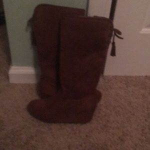 Brown wedges boots
